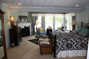 master-bedroom-gables-lores